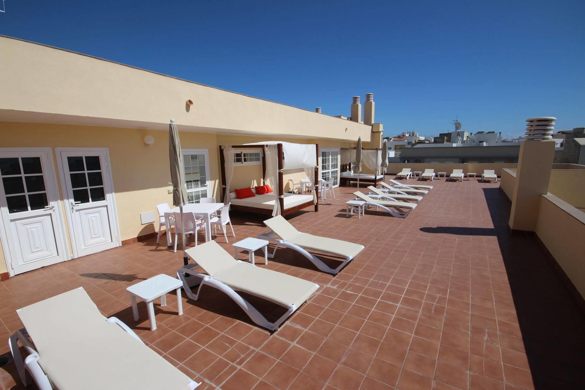 Apartamentos Isla Tenerife Sur (Adults Only) ลอสอาบรีกอส ภายนอก รูปภาพ